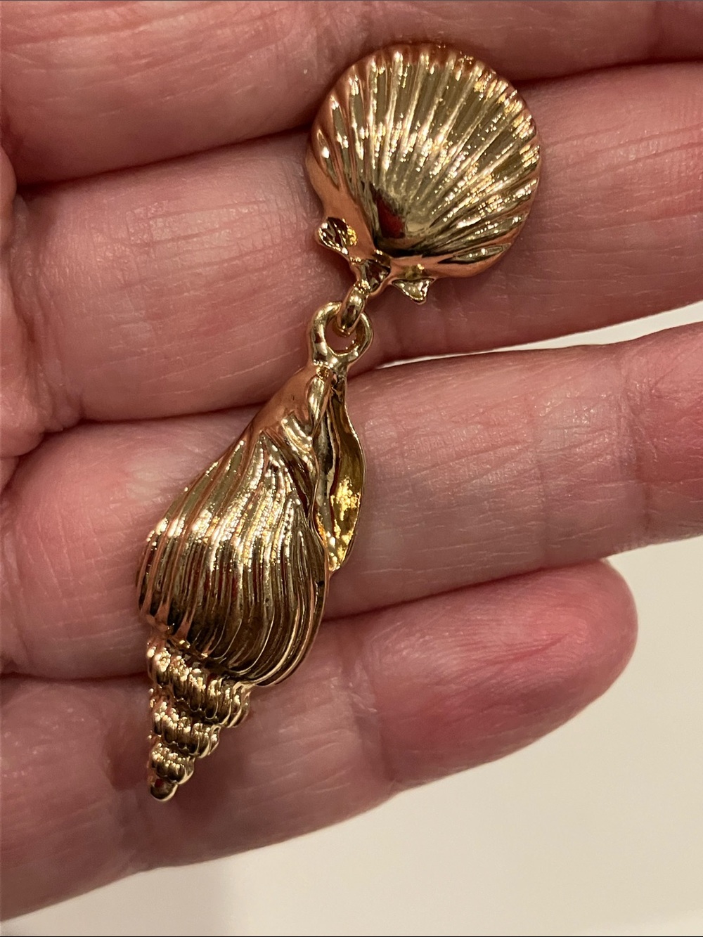 Gold Shell Drop Earrings - Women Jewelry - Picture 6 of 7